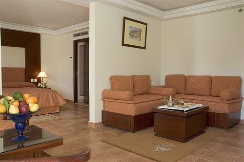 Hotel Golden Tulip Farah Churibka Zewnętrze zdjęcie